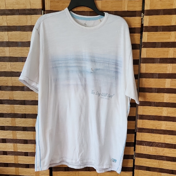 Tommy Bahama Dog Tshirt - Picture 2 of 5